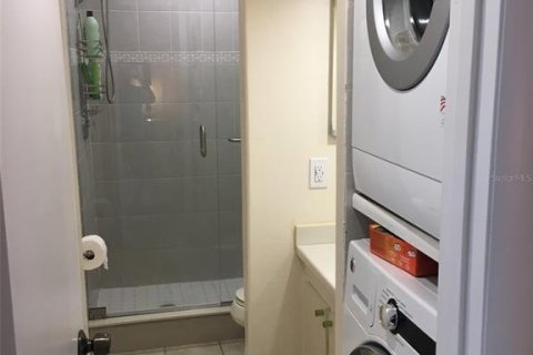 Купить кондоминиум в Мадейра - Бич, Флорида 5 комнат, 96.62м2, № 2212958 - фото 29