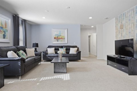 Casa en venta en Kissimmee, Florida, 7 dormitorios, 307.88 m2 № 1872903 - foto 6