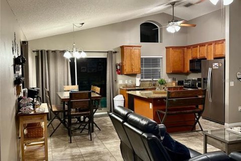 Villa ou maison à vendre à Haines City, Floride: 3 chambres, 104.98 m2 № 1584847 - photo 3