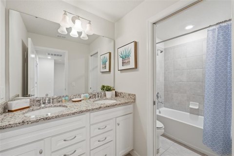 Adosado en venta en Davenport, Florida, 5 dormitorios, 212.1 m2 № 2213823 - foto 17