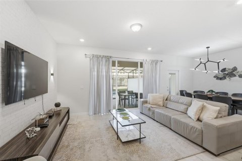 Adosado en venta en Davenport, Florida, 5 dormitorios, 212.1 m2 № 2213823 - foto 6