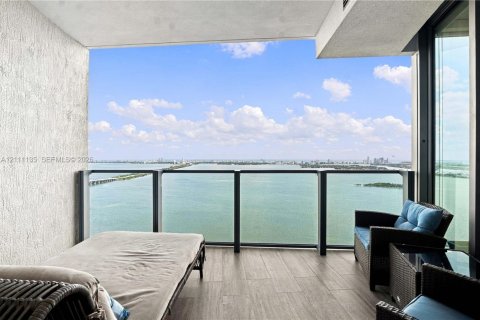 Copropriété à louer à Miami, Floride: 2 chambres, 84.73 m2 № 2432282 - photo 3