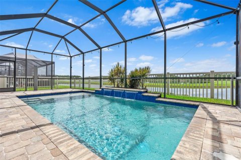 House in Lutz, Florida 4 bedrooms, 256.6 sq.m. № 1850266 - photo 11
