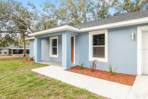 Casa en venta en Dunnellon, Florida, 3 dormitorios, 104.7 m2 № 1740688 - foto 2