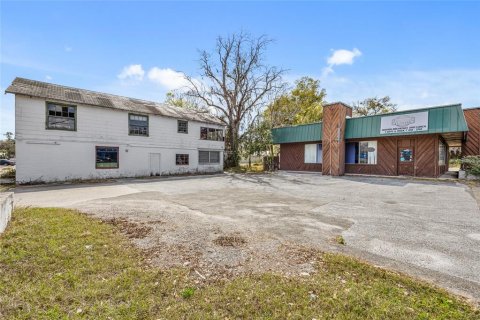 Propiedad comercial en alquiler en Gainesville, Florida № 1679380 - foto 2