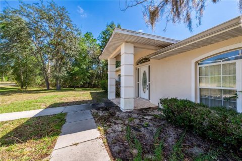 House in Williston, Florida 3 bedrooms, 229.93 sq.m. № 2092045 - photo 9