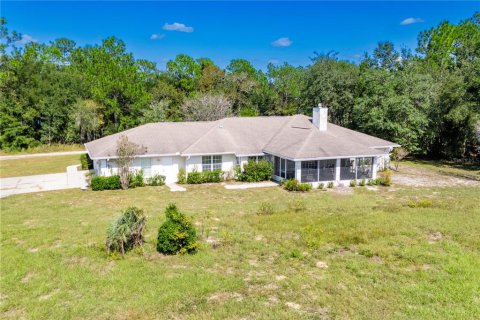 House in Williston, Florida 3 bedrooms, 229.93 sq.m. № 2092045 - photo 8