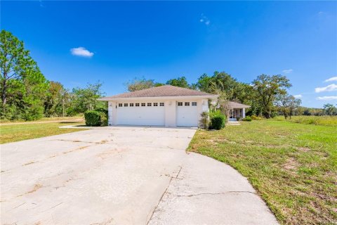 House in Williston, Florida 3 bedrooms, 229.93 sq.m. № 2092045 - photo 5