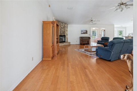 House in Williston, Florida 3 bedrooms, 229.93 sq.m. № 2092045 - photo 16