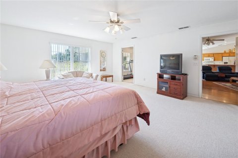 House in Williston, Florida 3 bedrooms, 229.93 sq.m. № 2092045 - photo 28