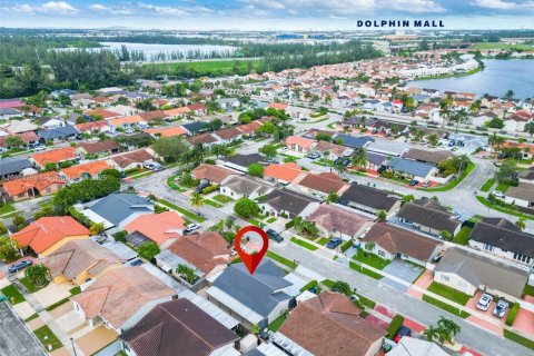 Купить виллу или дом в Майами, Флорида 3 спальни, 150.69м2, № 1954480 - фото 29