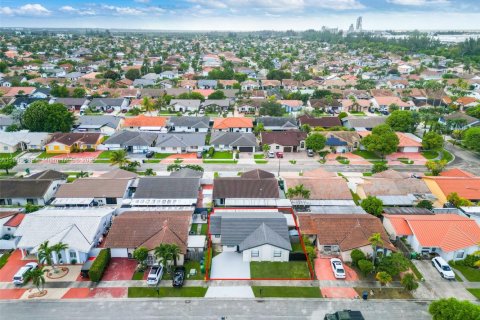 Купить виллу или дом в Майами, Флорида 3 спальни, 150.69м2, № 1954480 - фото 28