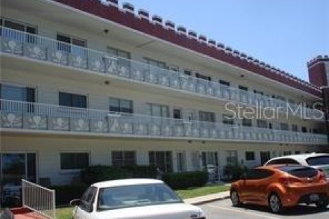 Condo à Clearwater, Floride, 2 chambres  № 2305980