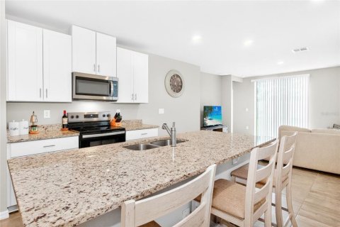 House in Plant City, Florida 3 bedrooms, 117.89 sq.m. № 2101213 - photo 8