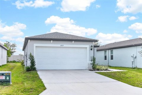 House in Plant City, Florida 3 bedrooms, 117.89 sq.m. № 2101213 - photo 4