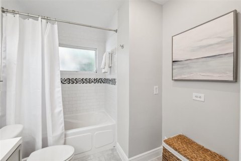 House in Tampa, Florida 3 bedrooms, 211.54 sq.m. № 1733538 - photo 19