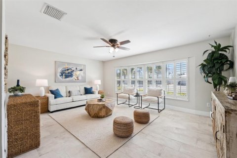 House in Tampa, Florida 3 bedrooms, 211.54 sq.m. № 1733538 - photo 6