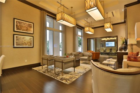 Apartment in Coral Gables, Florida 1 bedroom, 72.19 sq.m. № 1967248 - photo 6