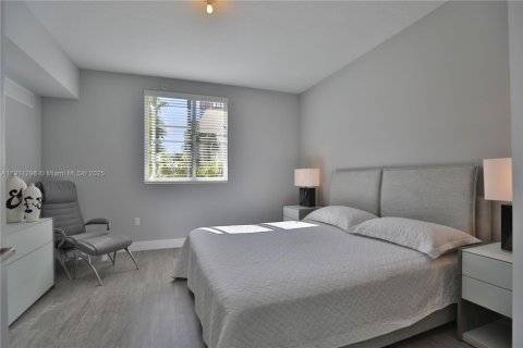 Apartment in Coral Gables, Florida 1 bedroom, 72.19 sq.m. № 1967248 - photo 15