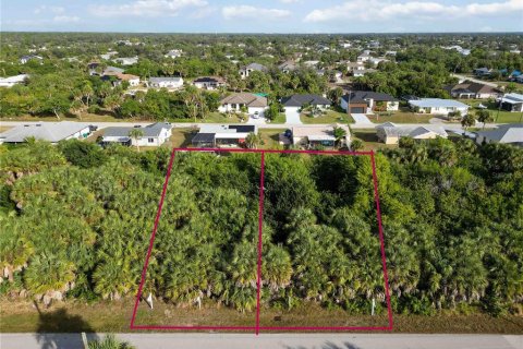 Land in Port Charlotte, Florida № 2159900