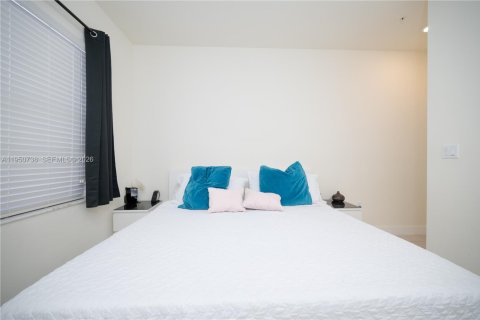 Купить кондоминиум в Дорал, Флорида 2 спальни, 99.59м2, № 2008899 - фото 11