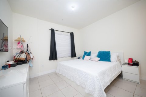 Купить кондоминиум в Дорал, Флорида 2 спальни, 99.59м2, № 2008899 - фото 10