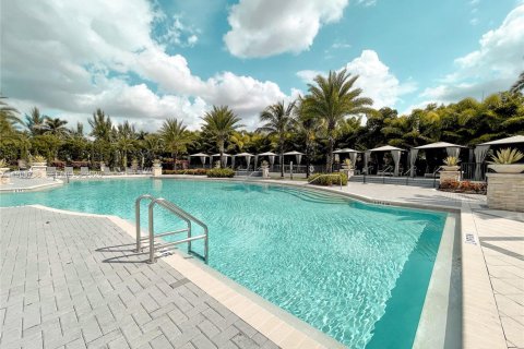 Купить кондоминиум в Дорал, Флорида 2 спальни, 99.59м2, № 2008899 - фото 24