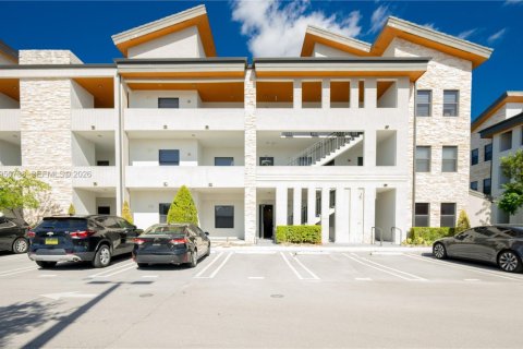 Купить кондоминиум в Дорал, Флорида 2 спальни, 99.59м2, № 2008899 - фото 6