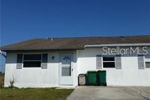 Apartamento en alquiler en Punta Gorda, Florida, 2 dormitorios, 91.42 m2 № 1919311 - foto 1