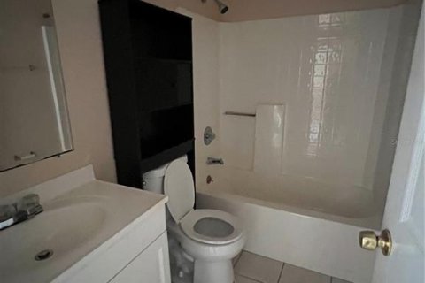 Apartment in Punta Gorda, Florida 2 bedrooms, 91.42 sq.m. № 1919311 - photo 8