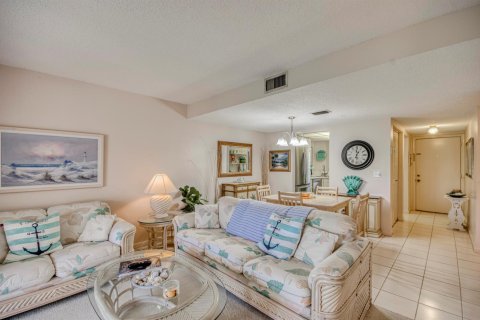 Condo in Jupiter, Florida, 2 bedrooms  № 2260980 - photo 5