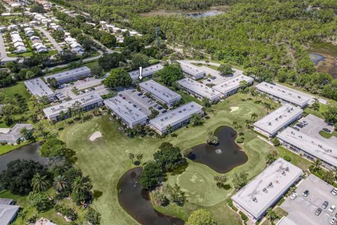 Condo in Jupiter, Florida, 2 bedrooms  № 2260980 - photo 16