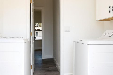 Villa ou maison à vendre à Fort Lauderdale, Floride: 3 chambres, 147.16 m2 № 1974710 - photo 12