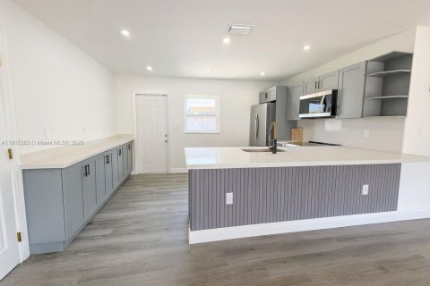 Villa ou maison à vendre à Fort Lauderdale, Floride: 3 chambres, 147.16 m2 № 1974710 - photo 7