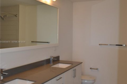 Condo in Miami, Florida, 2 bedrooms  № 2180853 - photo 8