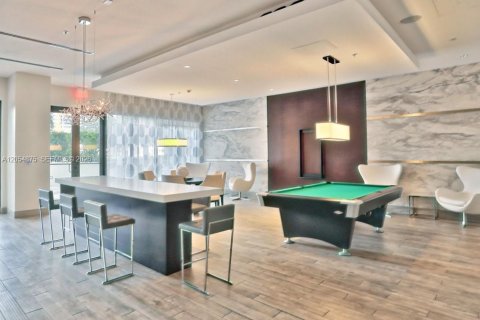 Condo in Miami, Florida, 2 bedrooms  № 2180853 - photo 22