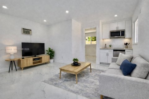 Villa ou maison à vendre à Hialeah, Floride: 5 chambres, 117.06 m2 № 2259902 - photo 7