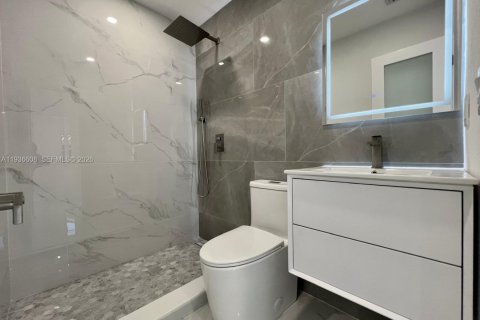 Villa ou maison à vendre à Hialeah, Floride: 5 chambres, 117.06 m2 № 2259902 - photo 27