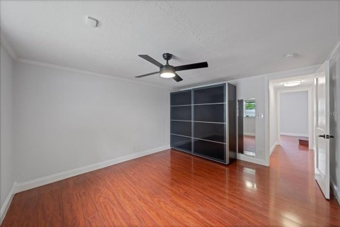 House in Tampa, Florida 3 bedrooms, 112.88 sq.m. № 1914480 - photo 30
