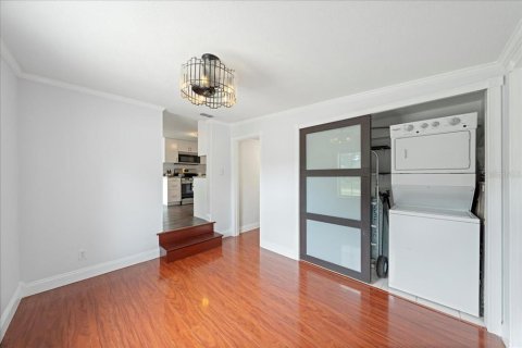 House in Tampa, Florida 3 bedrooms, 112.88 sq.m. № 1914480 - photo 27