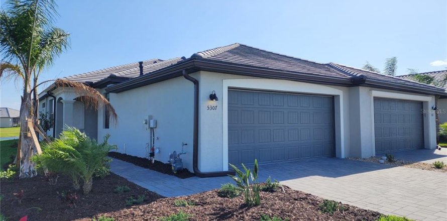 Villa ou maison à LORRAINE LAKES à Lakewood Ranch, Floride 2 chambres, 145.3 m2 № 1841918