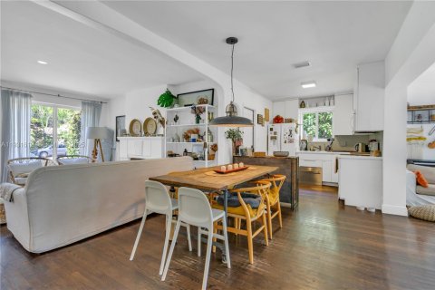 Купить виллу или дом в Майами, Флорида 3 спальни, 121.14м2, № 1989919 - фото 6