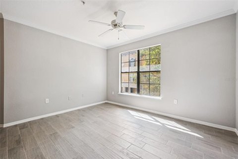 Condo in Orlando, Florida, 2 bedrooms № 2384410 - photo 15