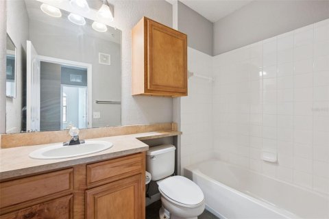 Condo in Orlando, Florida, 2 bedrooms № 2384410 - photo 21
