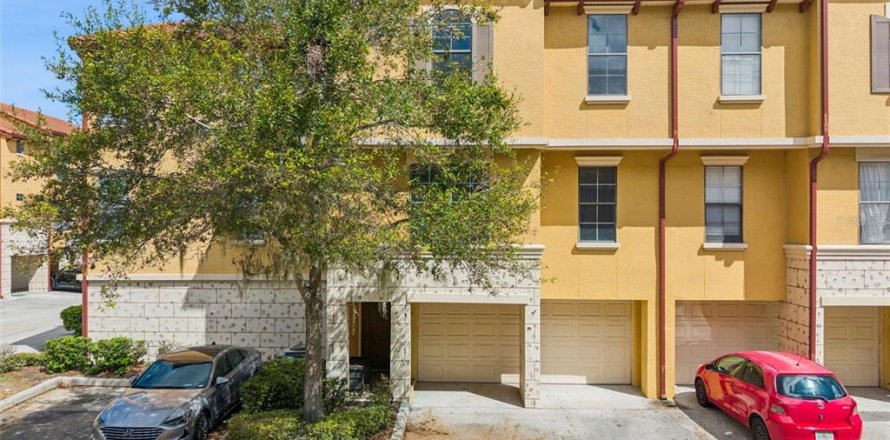 Condo in Orlando, Florida, 2 bedrooms № 2384410