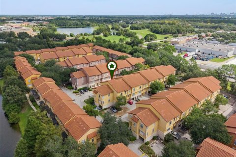 Condo in Orlando, Florida, 2 bedrooms № 2384410 - photo 27