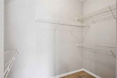 Condo in Orlando, Florida, 2 bedrooms № 2384410 - photo 23
