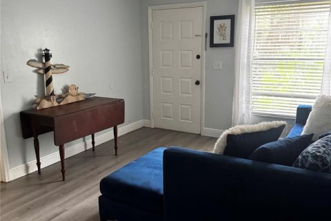 Condo in Tampa, Florida, 1 bedroom  № 1807229 - photo 5