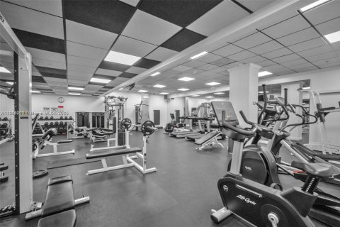 Снять в аренду кондоминиум в Майами, Флорида 1 спальня, 82.68м2, № 1970166 - фото 23