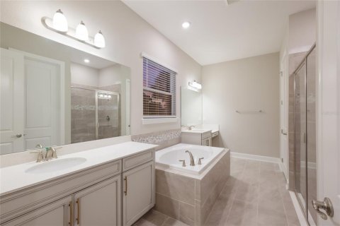 Villa ou maison à vendre à Lakewood Ranch, Floride: 8 chambres, 478.54 m2 № 2148097 - photo 17